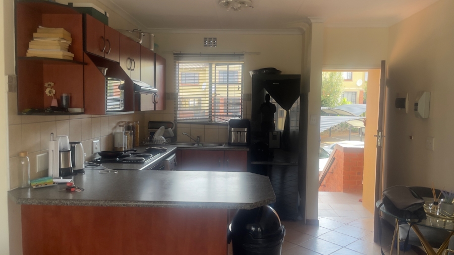 2 Bedroom Property for Sale in Hillside Free State